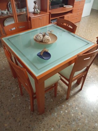 Mueble de comedor madera