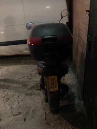 Piaggio NRG Scooter Azul y Plata