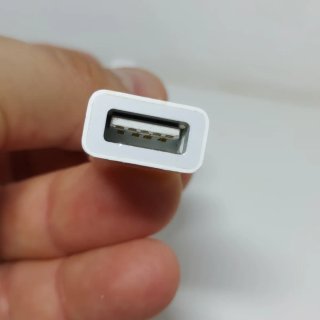 Adaptador Apple USB-C a USB-A (A1632)
