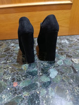 Botines tacón plataforma negros