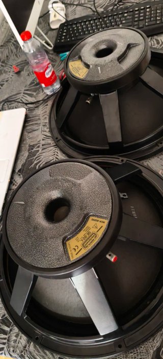 Altavoces Graves SPACE EQUIPMENT SP-118L