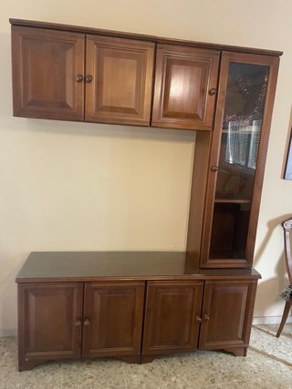 Mueble de salón madera y cristal