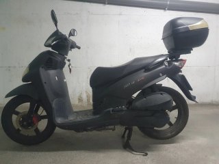 SYM HD 125 EVO Scooter Negra