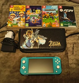 Nintendo Switch Lite + 4 Juegos
