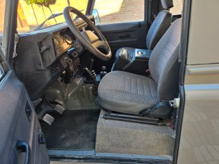 Land Rover Defender 90 (200 tdi)