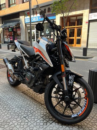 KTM Duke 390 2023