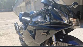Moto Deportiva Negra