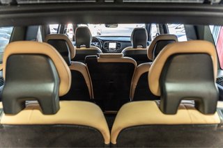 Volvo XC90 B5 235cv PLUS DARK AUTO techo solar