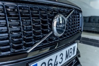 Volvo XC90 B5 235cv PLUS DARK AUTO techo solar