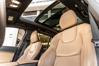 Volvo XC90 B5 235cv PLUS DARK AUTO techo solar