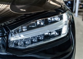Volvo XC90 B5 235cv PLUS DARK AUTO techo solar
