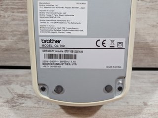 Impresora Brother QL-700
