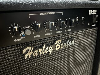 Amplificador Bajo Eléctrico Harley Benton HB-20B