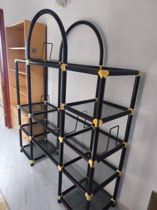 Estantería de cristal