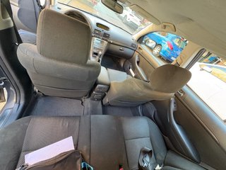 Toyota Avensis 2004