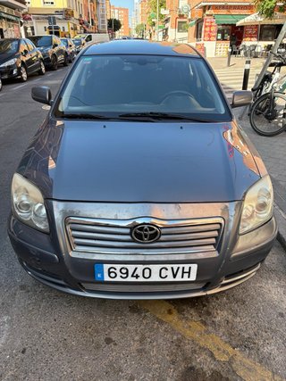 Toyota Avensis 2004