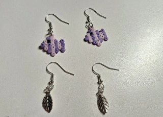 Pendientes de pescaditos y hojas.