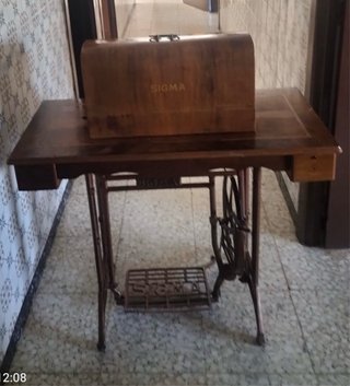 Máquina de coser Sigma antigua
