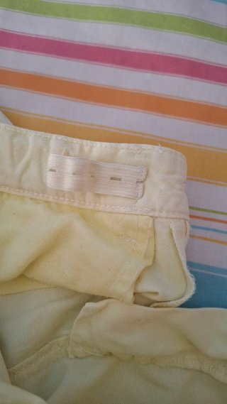Pantalón corto de tela para niño