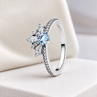 Anillo Elsa con circonitas azules y blancas