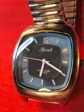 Relógio Vintage Spirale Quartz