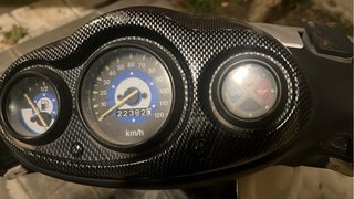 Suzuki 49cc Scooter Plata y Negro