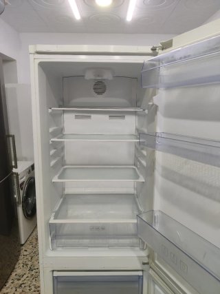 Nevera Beko Blanca