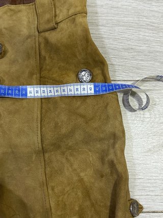 Falda short de piel marrón mirar las medidas