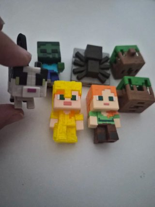 Figuritas Minecraft Kinder Joy