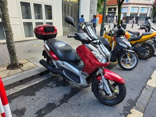 Yamaha Xmax 250 2005 Roja poco negociable
