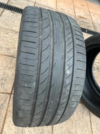 Neumático continental  275/40/R20