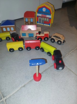 Lote tren madera IKEA LILLABO y accesorios