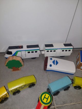 Lote tren madera IKEA LILLABO y accesorios