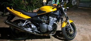 Suzuki Bandit 600cc Naked Amarilla