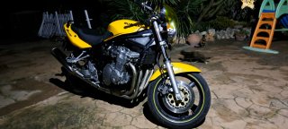 Suzuki Bandit 600cc Naked Amarilla