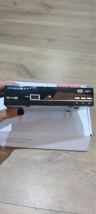 Decodificador Satélite Freesat V8 Super HD