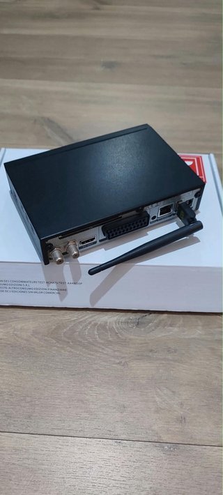 Decodificador Satélite Freesat V8 Super HD