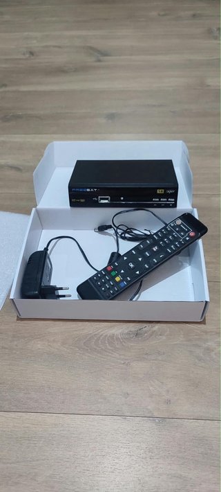 Decodificador Satélite Freesat V8 Super HD