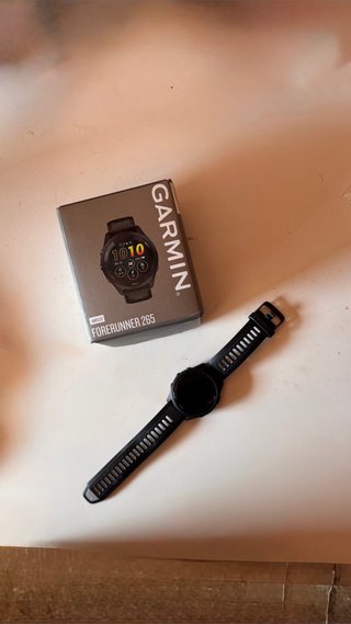 Reloj Garmin Forerunner 265 Music Negro