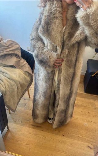 Abrigo pelo sintético grande XXXL. 8 kilos