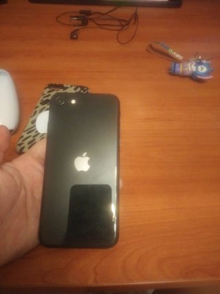 iPhone SE (2da Gen) 2020 Negro