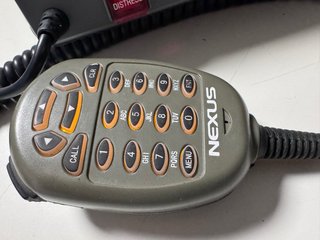 Radio Marina Nexus NX2000 con Micrófono