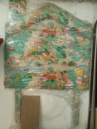 Cabecero y mesita infantil de tela