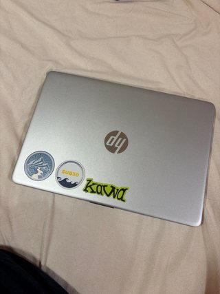 Portátil HP Plata con pantalla tactil