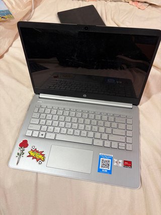 Portátil HP Plata con pantalla tactil