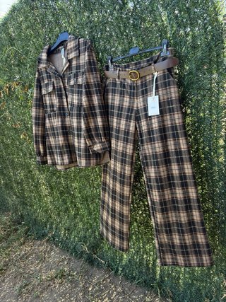 Conjunto cuadros camisa y pantalón