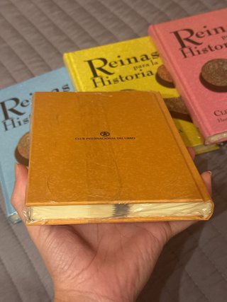 Lote de libros REINAS PARA LA HISTORIA