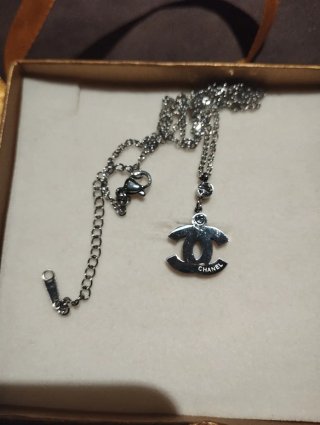 Collar inspirado Chanel Plateado