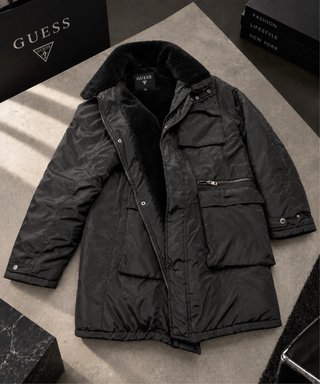 Parka Guess Negra Talla L