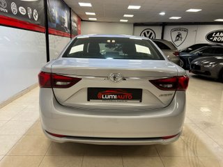Toyota Avensis 1.8 140 Advance Multidrive